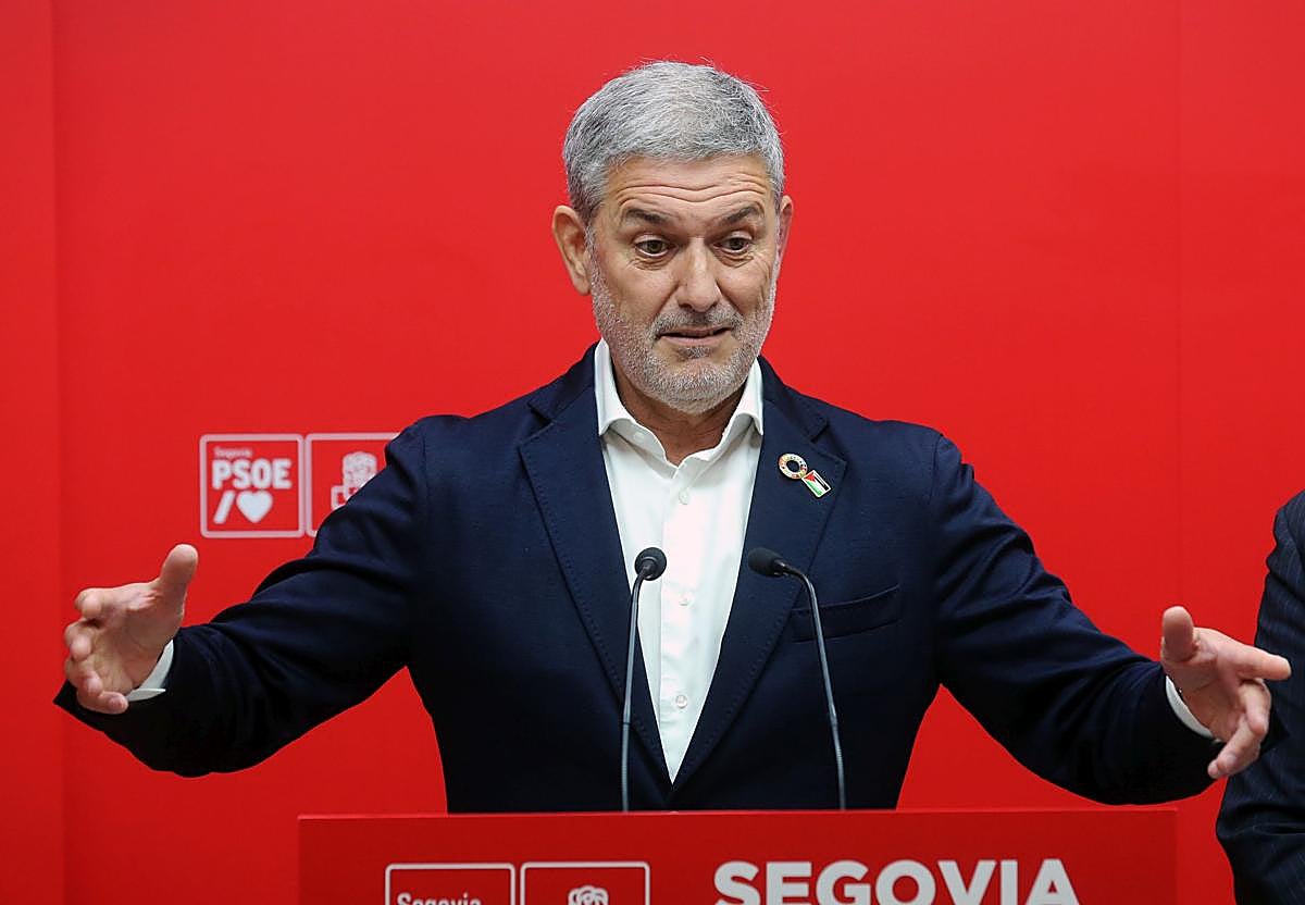 La comparecencia de José Luis Vázquez, en imágenes