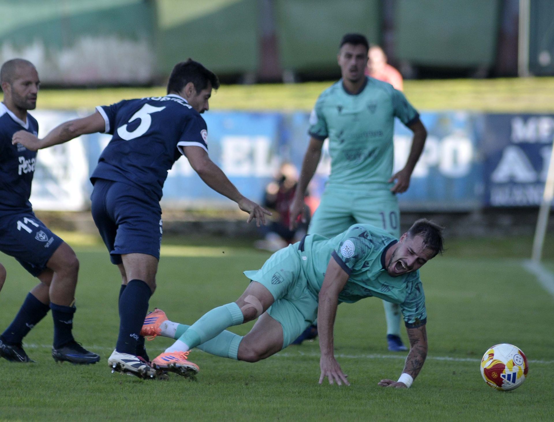 Fotos del partido entre el Marino de Luanco y la Segoviana