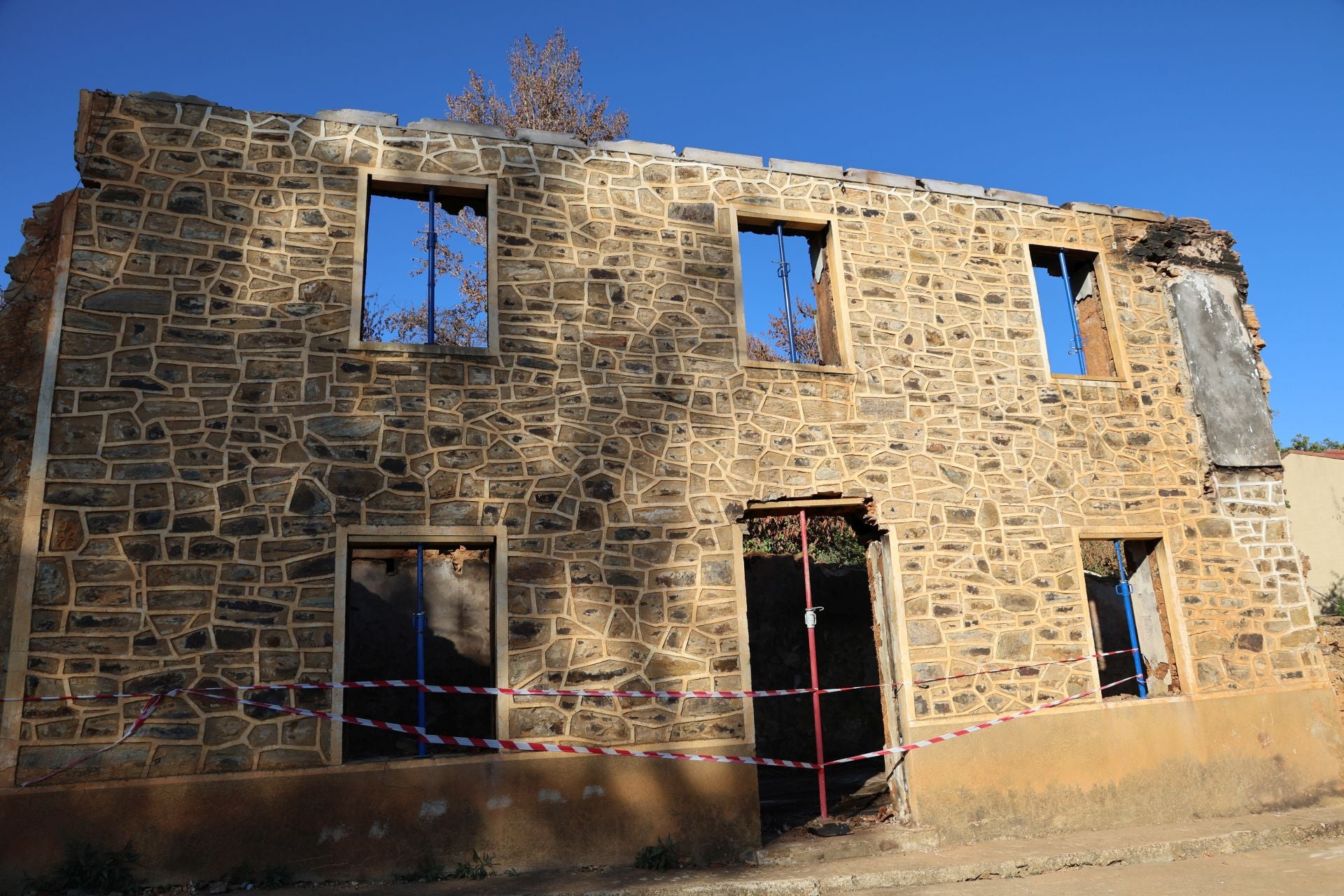 Las imágenes de la situación actual en Castrocalbón y Quintana y Congosto tras los incendios