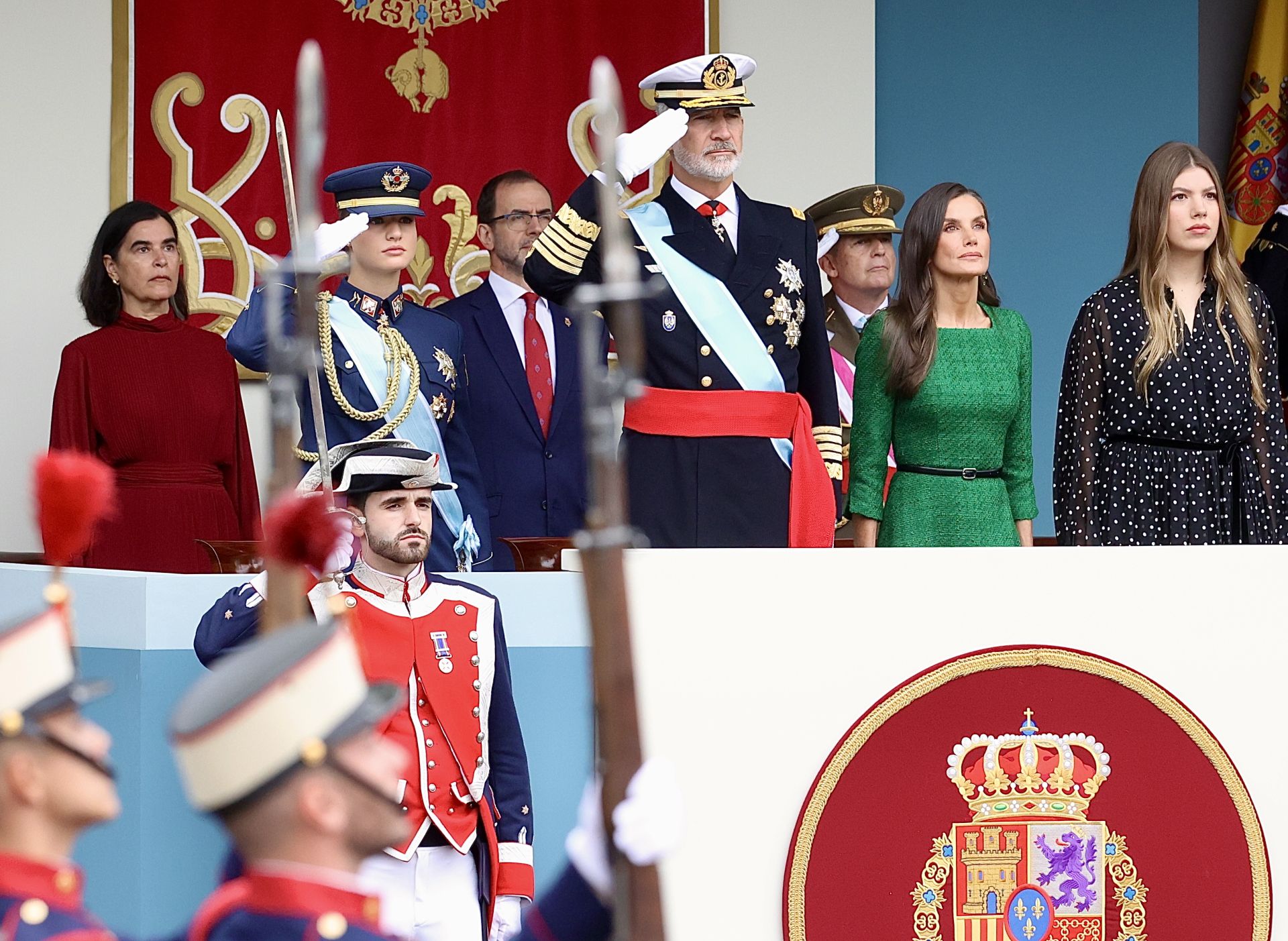 Las imágenes de Mañueco en el desfile de las fuerzas armadas del 12 de octubre