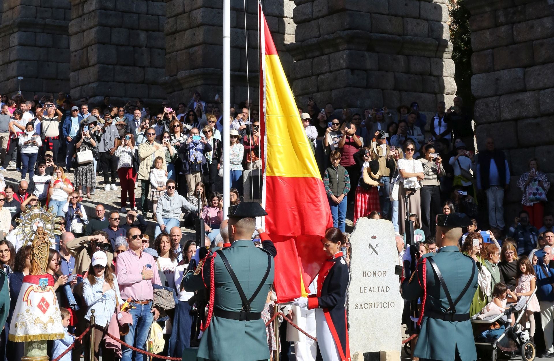 El acto de la Guardia Civil, en imágenes