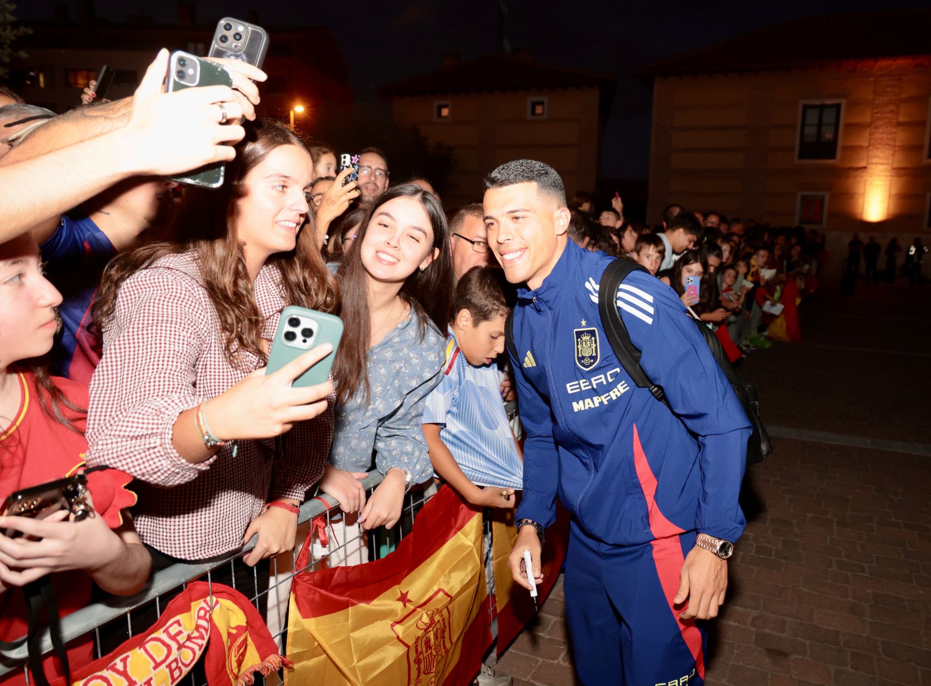 Las imágenes de la llegada de La Roja a Valladolid