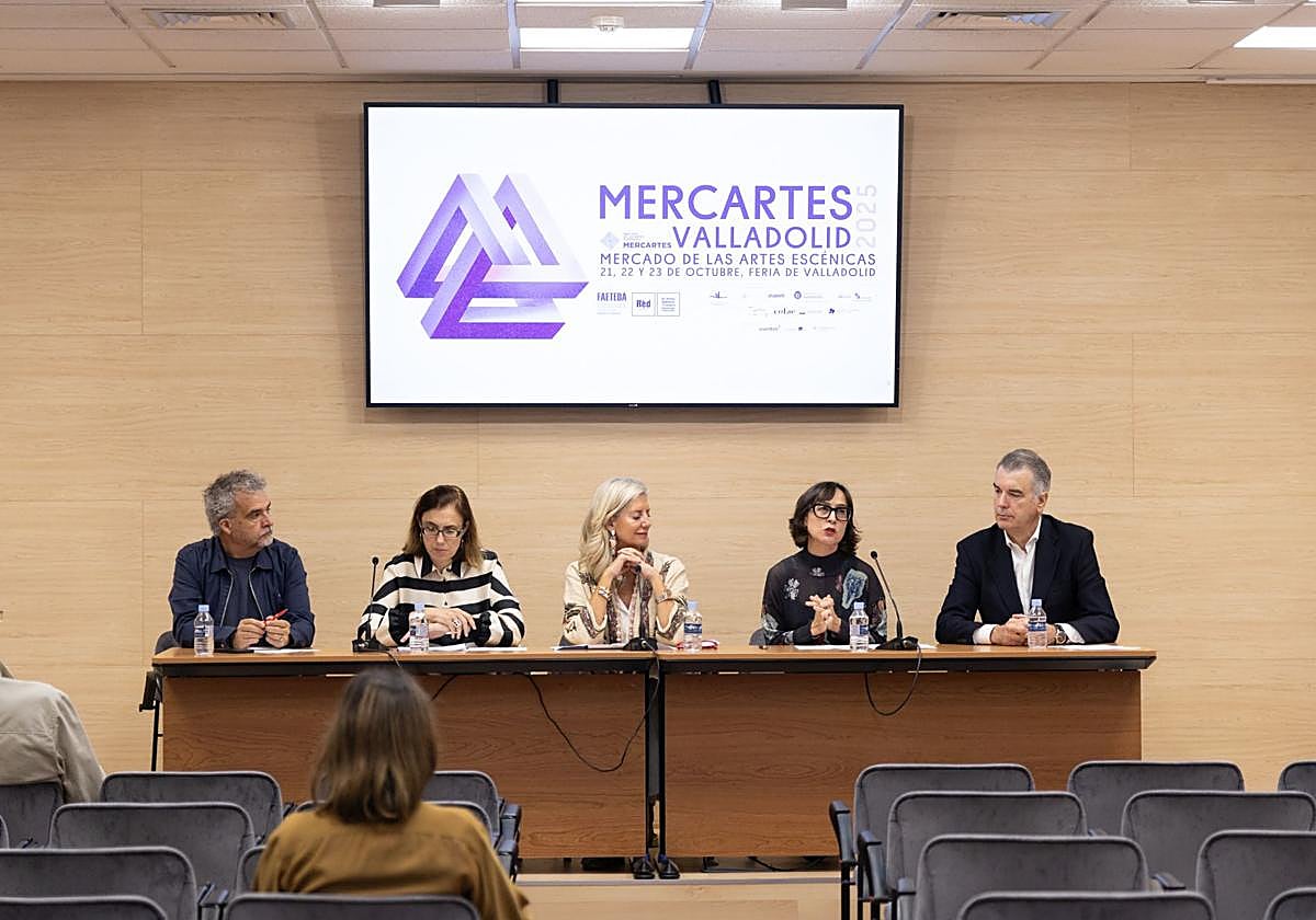 Desde la izquierda, Juan Herrero, Inmaculada Martínez, Irene Carvajal, Nines Carrascal y Alberto Alonso.