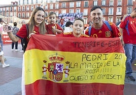 Imágenes de la Fan Zone de la Plaza Mayor de Valladolid este martes por el España-Bulgaria disputado en Zorrilla