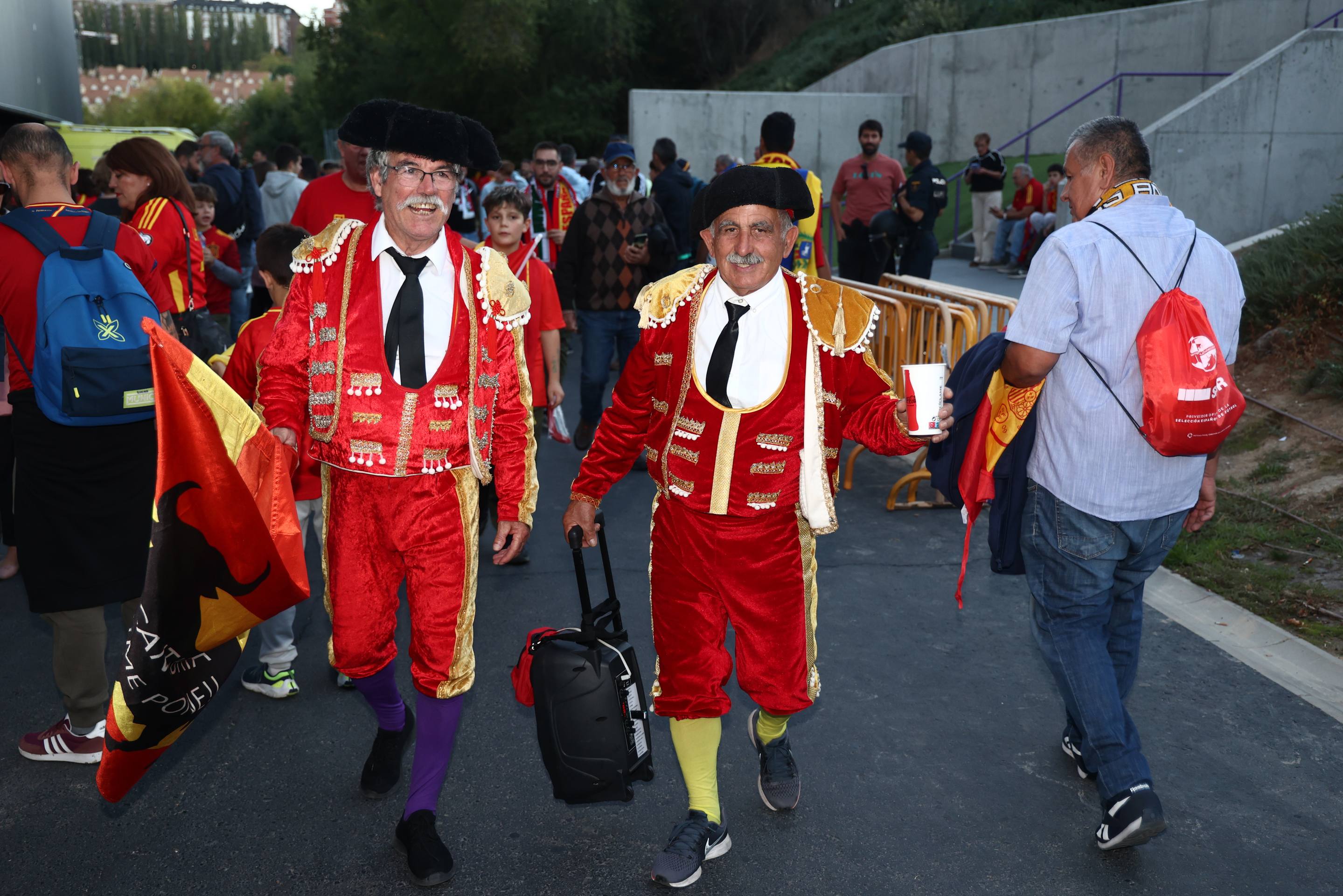 Las imágenes del ambiente en la previa del España-Bulgaria