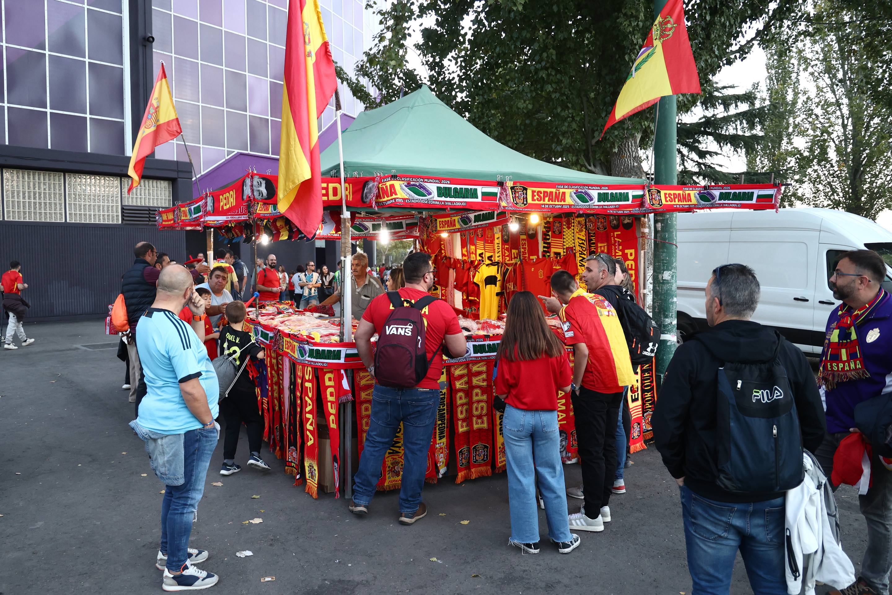 Las imágenes del ambiente en la previa del España-Bulgaria