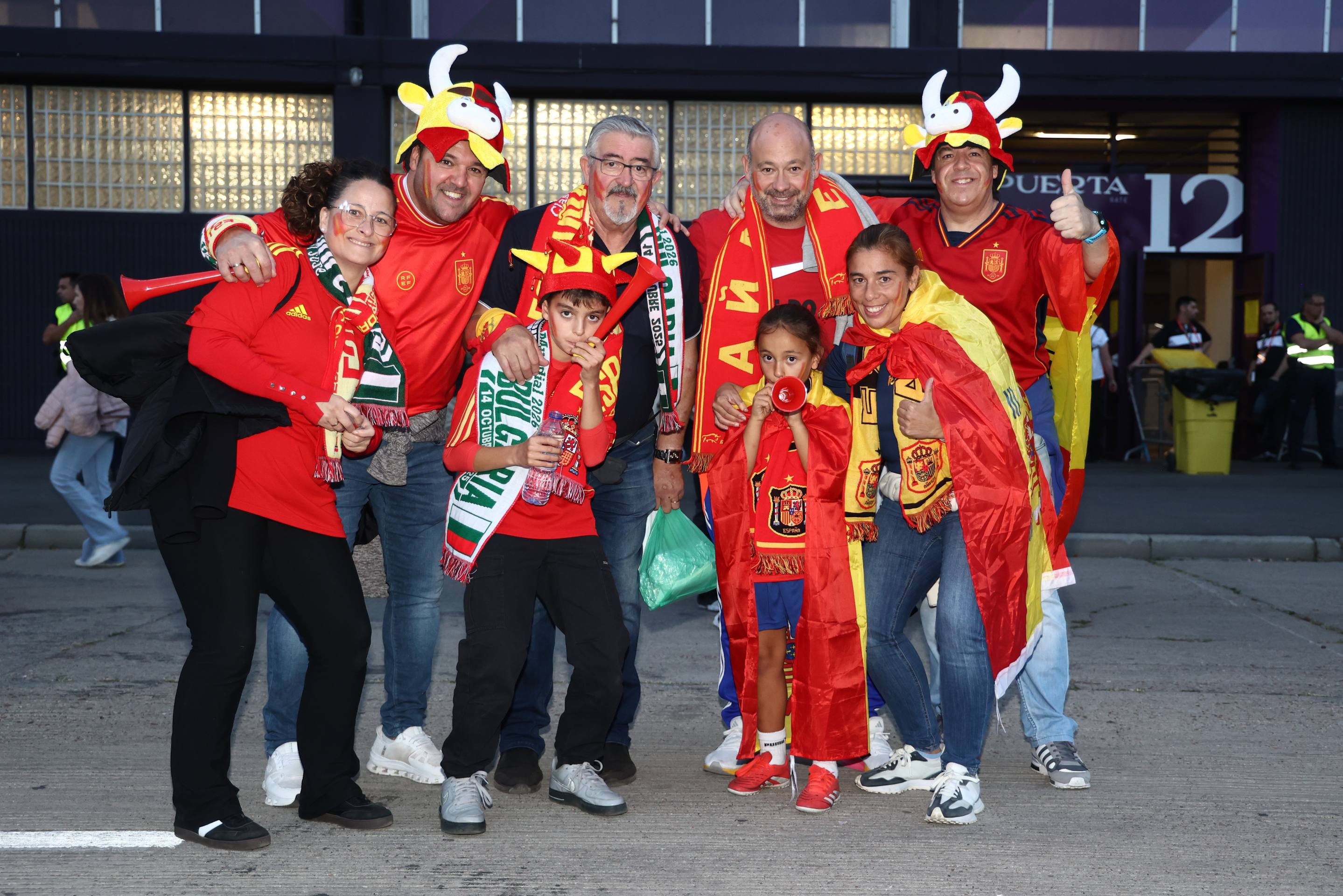 Las imágenes del ambiente en la previa del España-Bulgaria