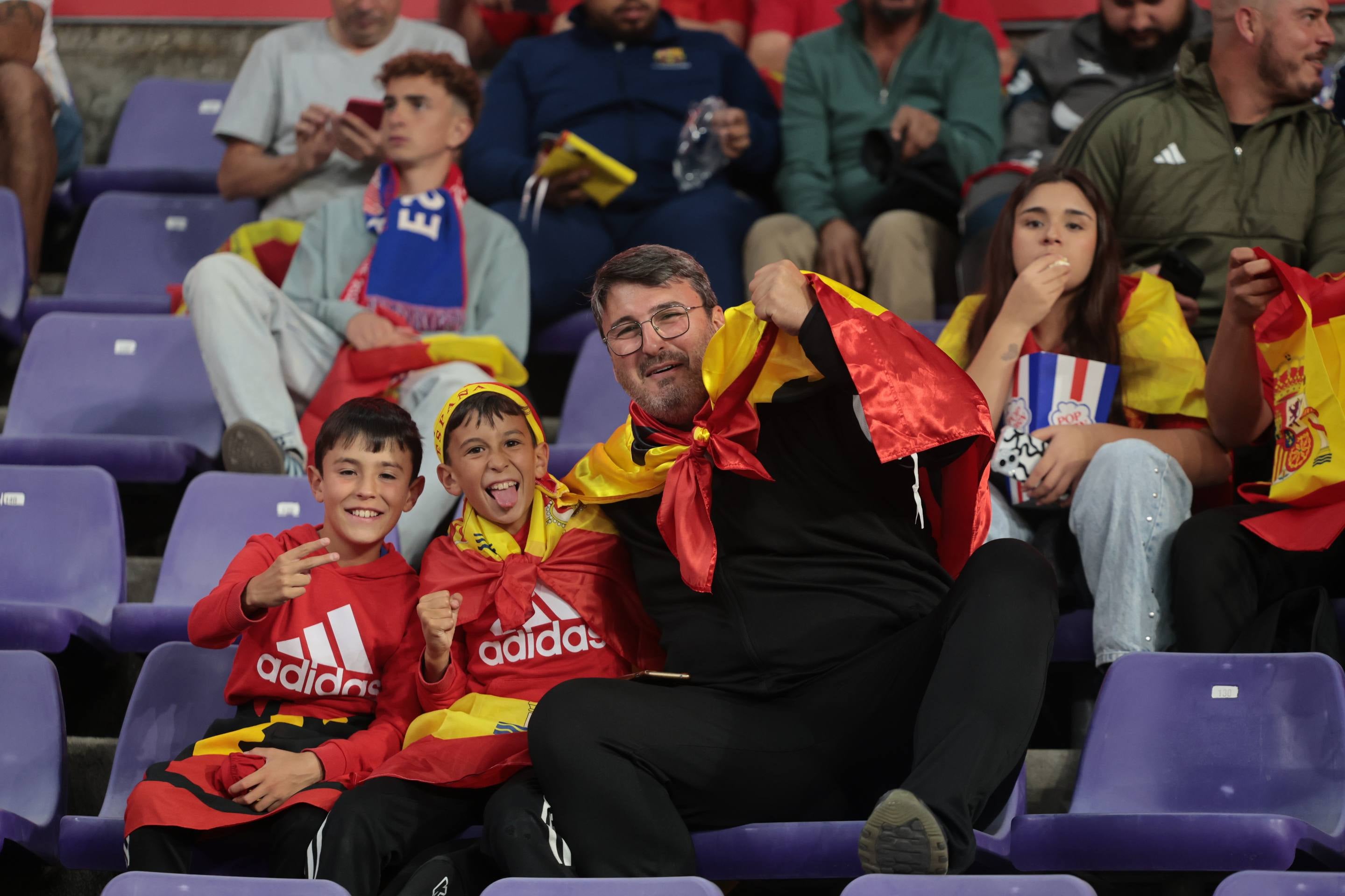 Búscate en la grada del José Zorrilla (4/4)