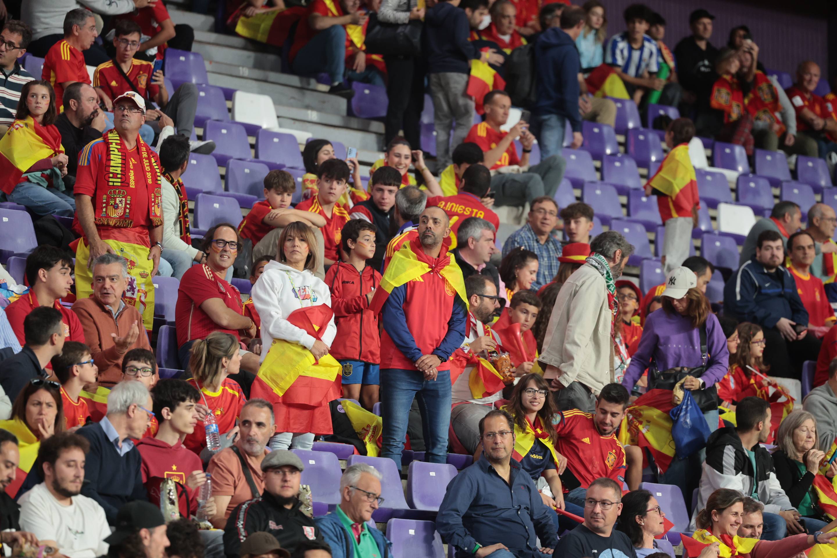Búscate en la grada del José Zorrilla (1/4)