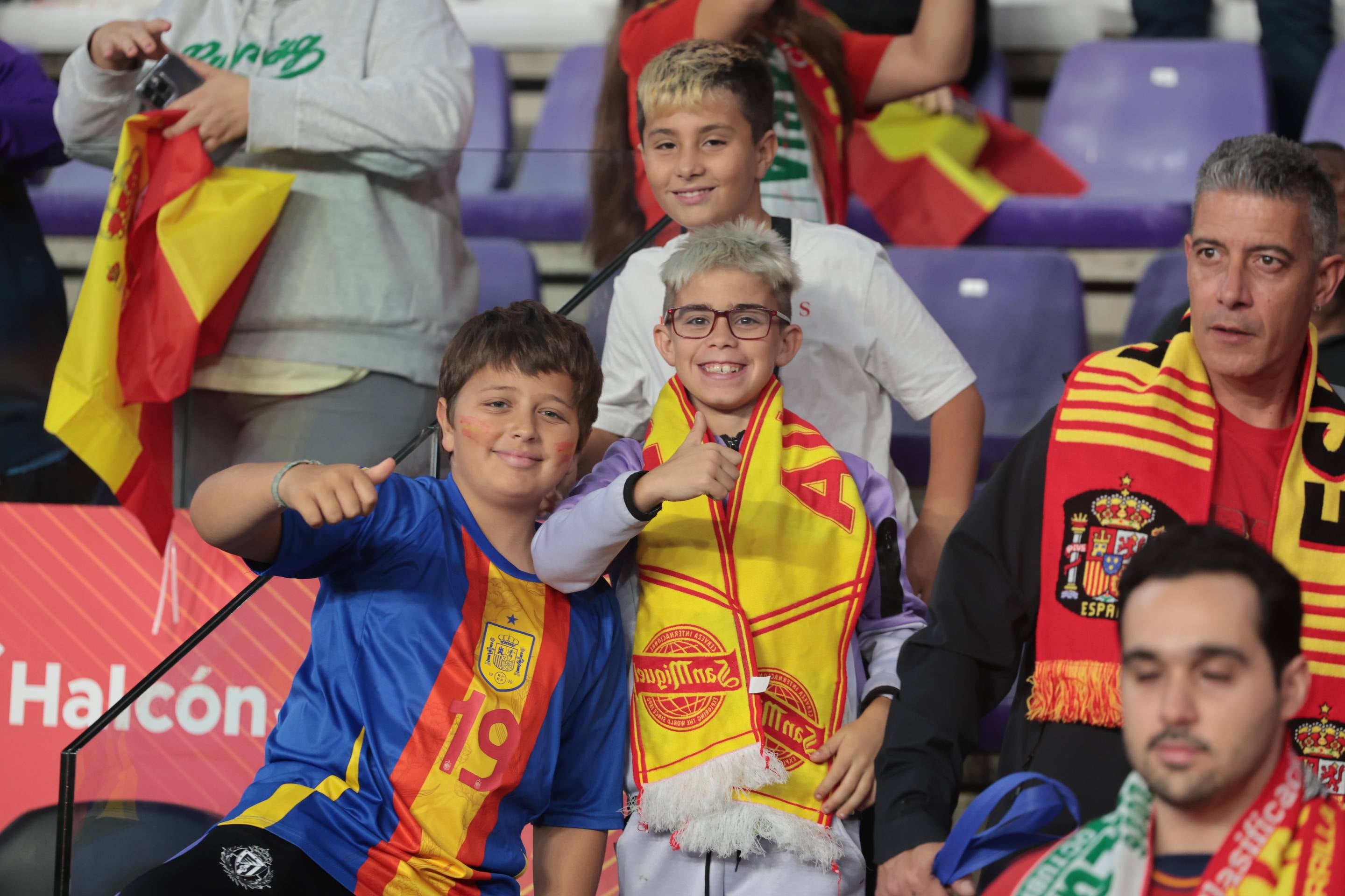 Búscate en la grada del José Zorrilla (2/4)