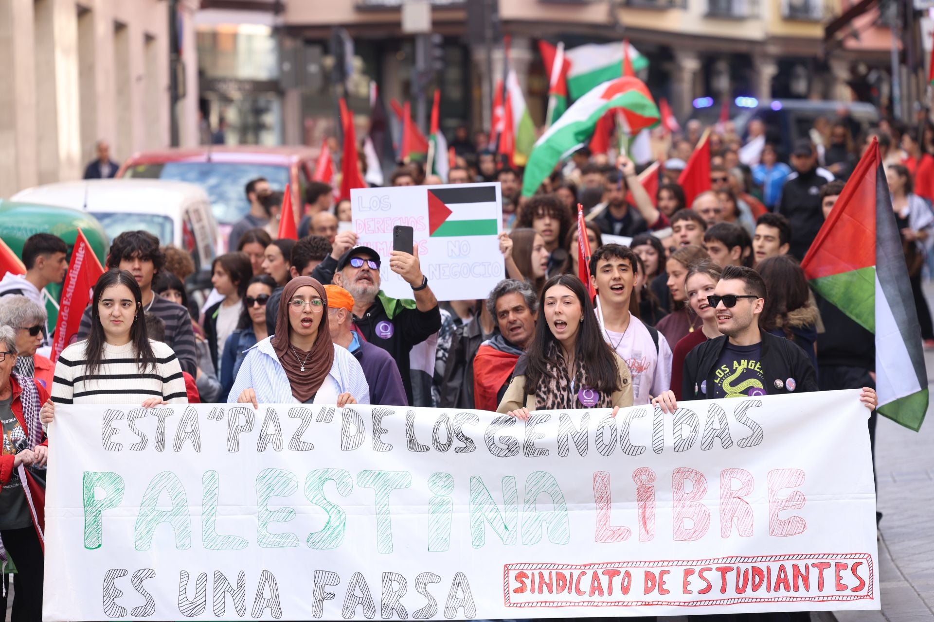 La manifestación del sindicato de estudiantes en apoyo a Palestina, en imágenes