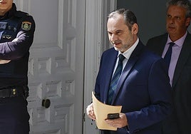 Jose Luis Ábalos, a la salida este miércoles del Tribunal Supremo.