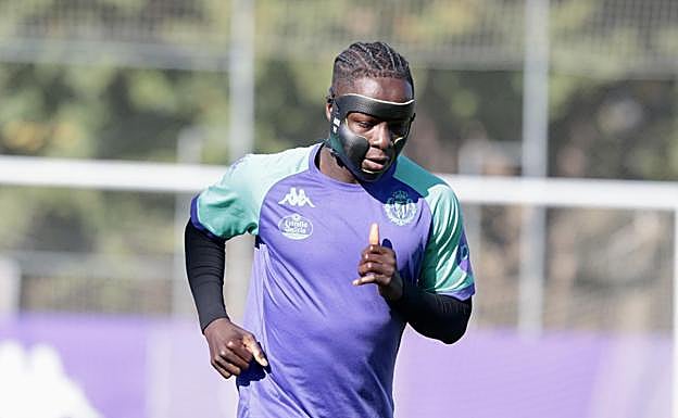 Amath Ndiaye, en plena carrera este miércoles en los Anexos.