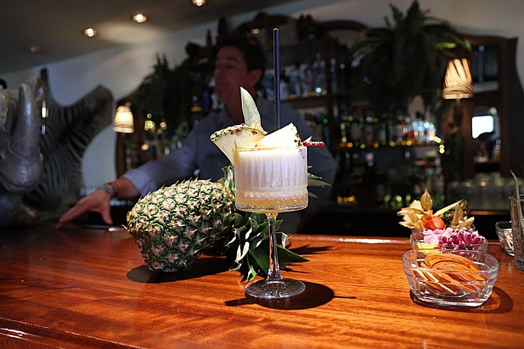 Presentación del cóctel Masái Mara