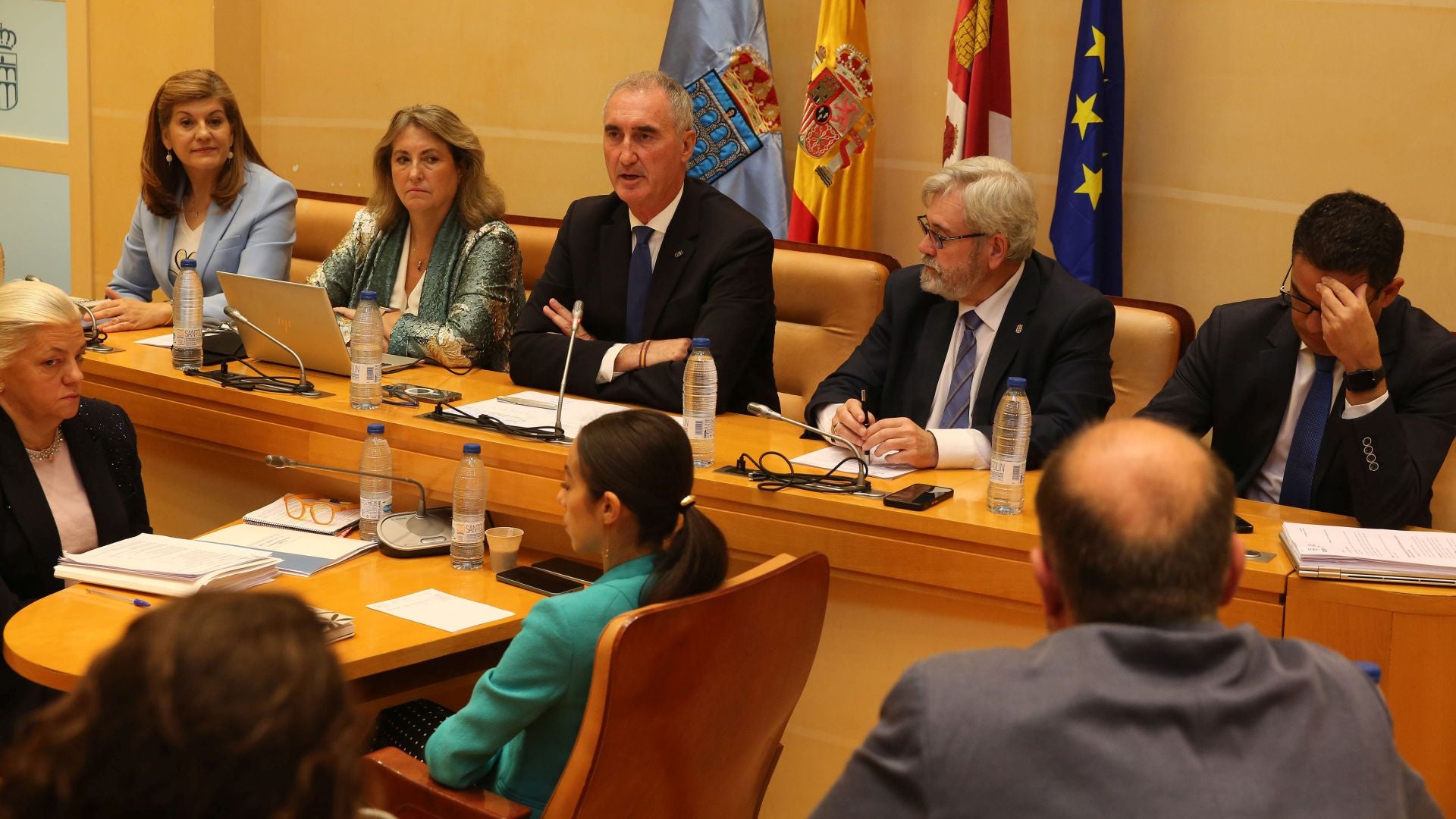 Fotografías de la mañana municipal en el Ayuntamiento de Segovia