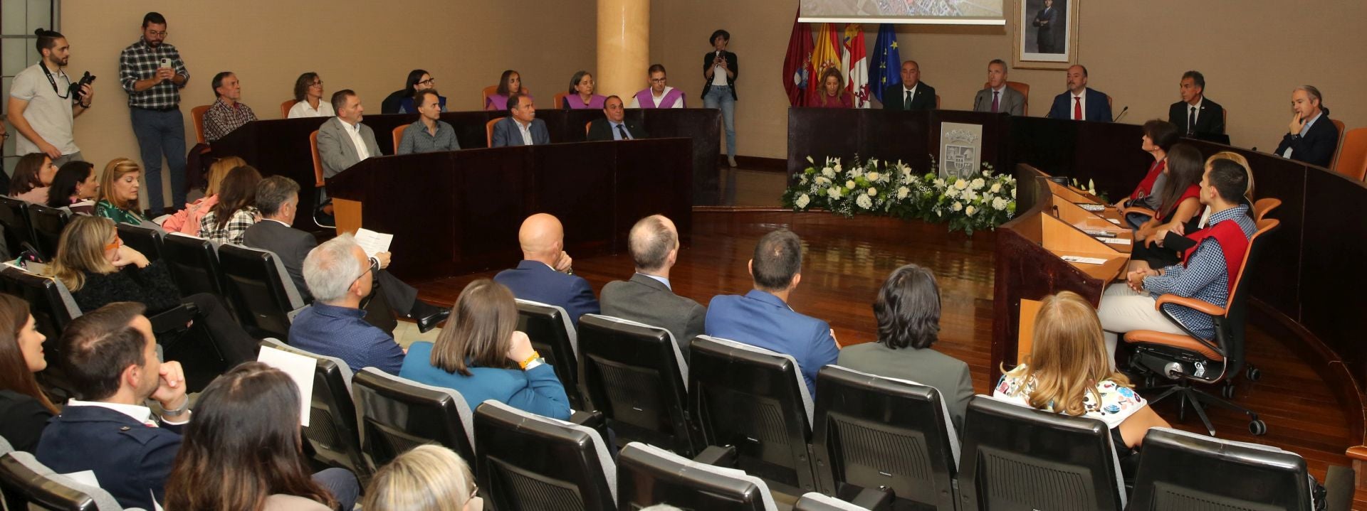 La inauguración del curso de la UNED, en imágenes