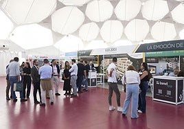 Durante la tarde del viernes acudió un buen número de visitantes a esta gran cita inmobiliaria