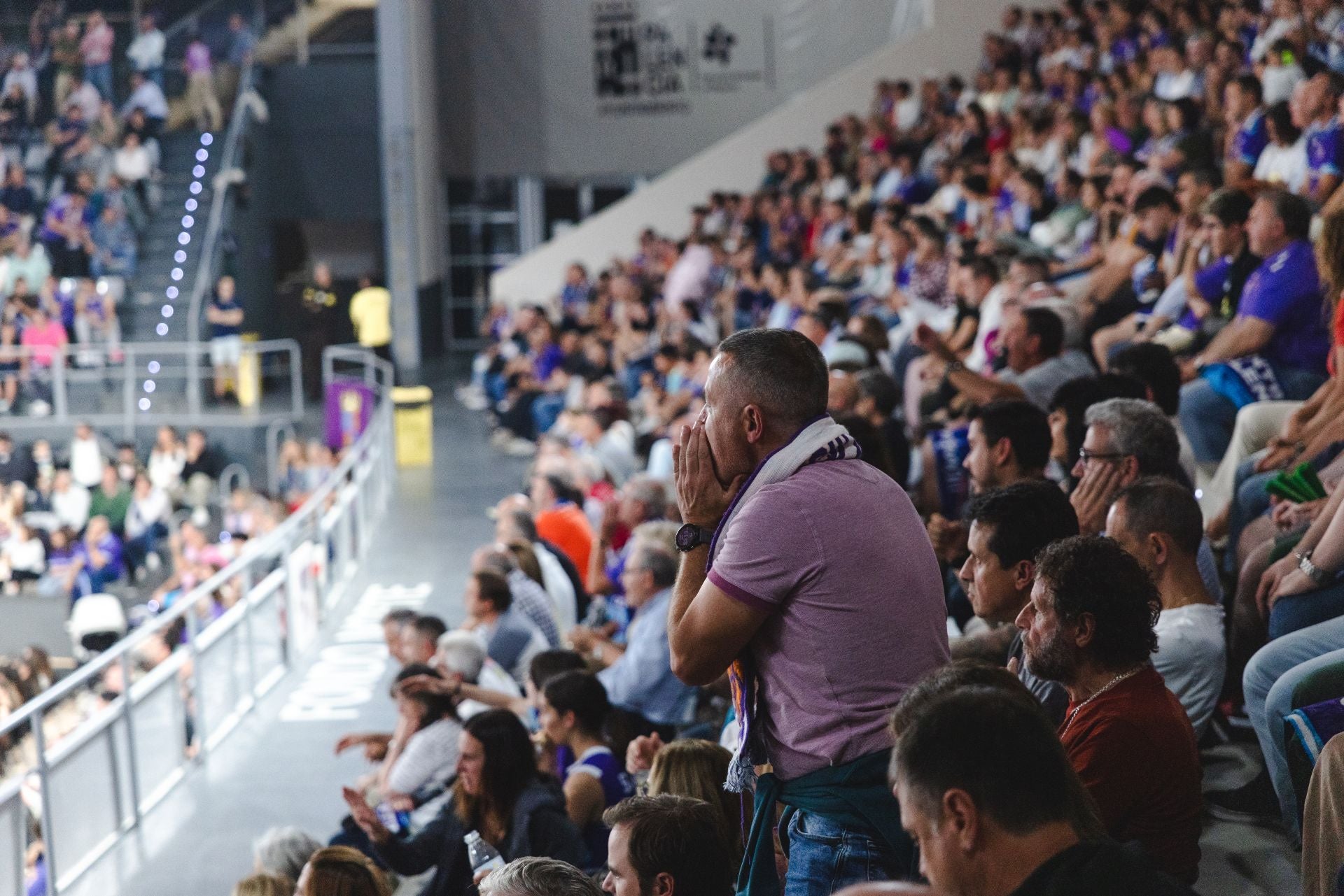 Búscate en las gradas del Súper Agropal-Menorca