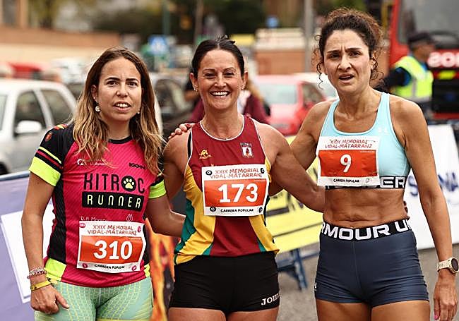 De izquierda a derecha, Gloria Rodríguez, Reyes Gutiérrez y Beatriz Alonso.