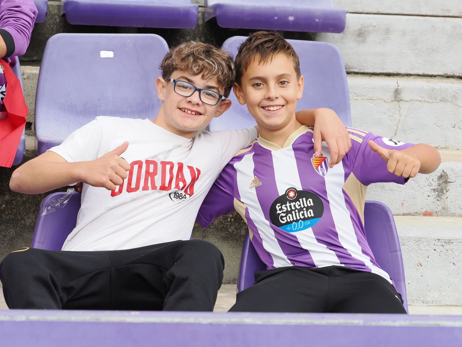 Búscate en la grada del Real Valladolid-Sporting de Gijón (1/4)
