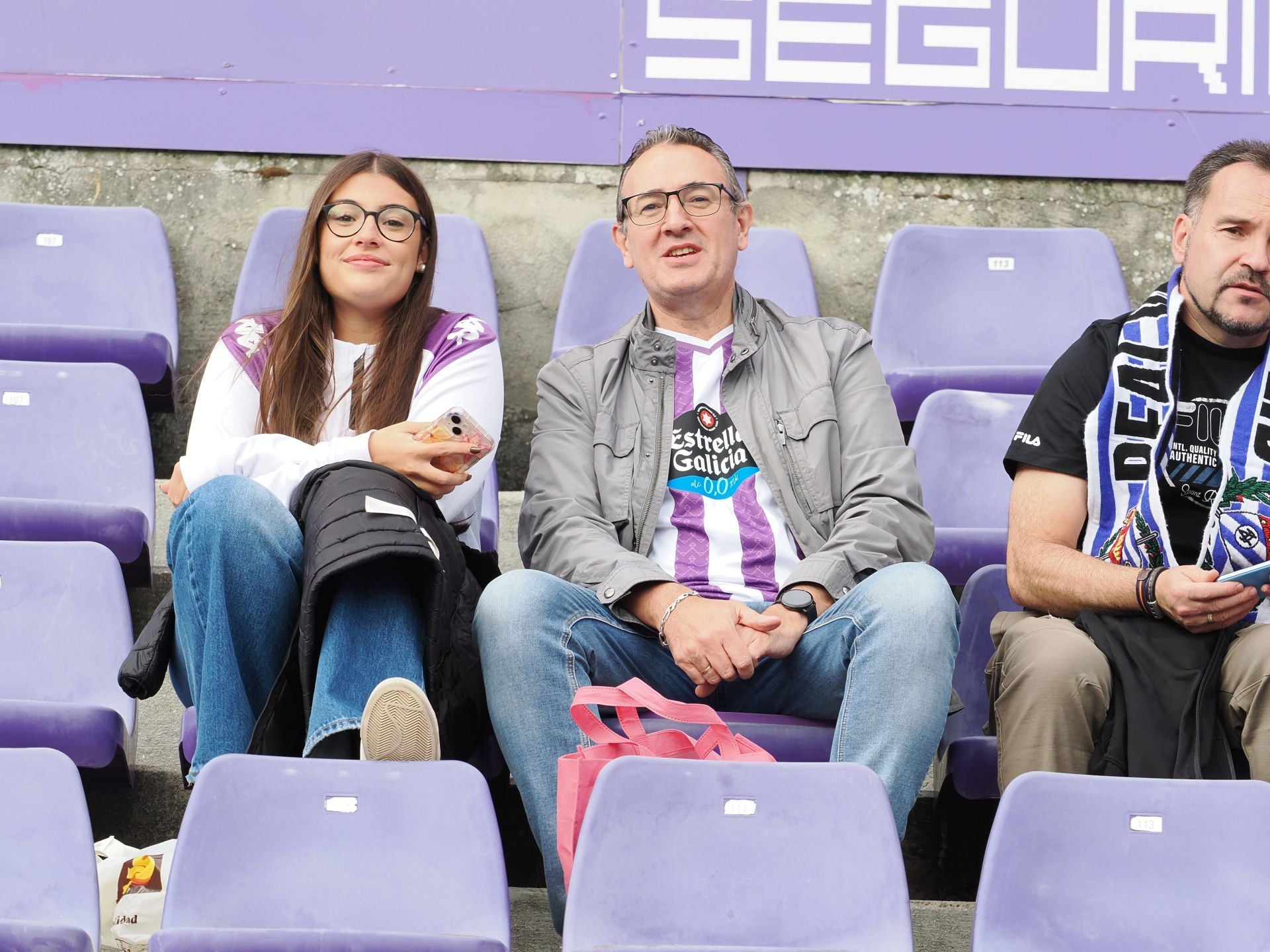 Búscate en la grada del Real Valladolid-Sporting de Gijón (4/4)