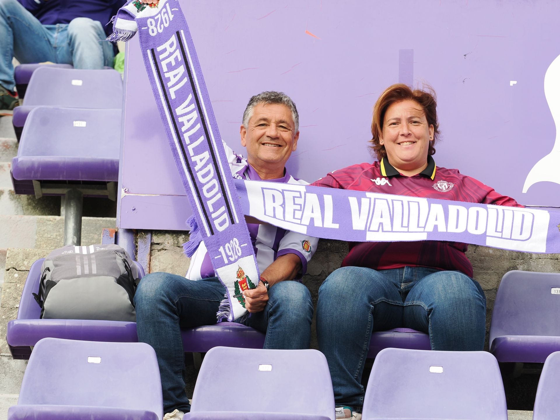 Búscate en la grada del Real Valladolid-Sporting de Gijón (4/4)