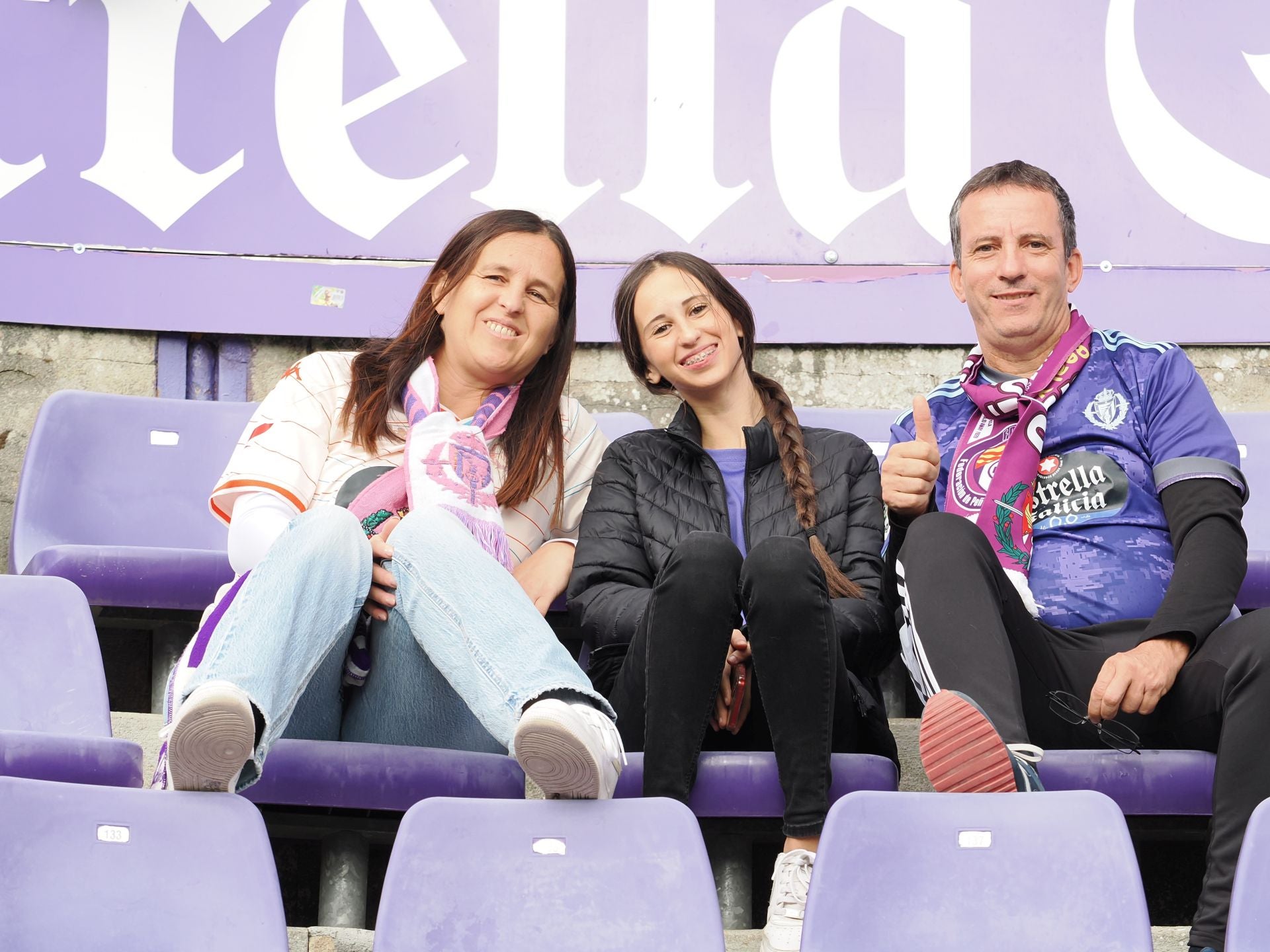 Búscate en la grada del Real Valladolid-Sporting de Gijón (4/4)