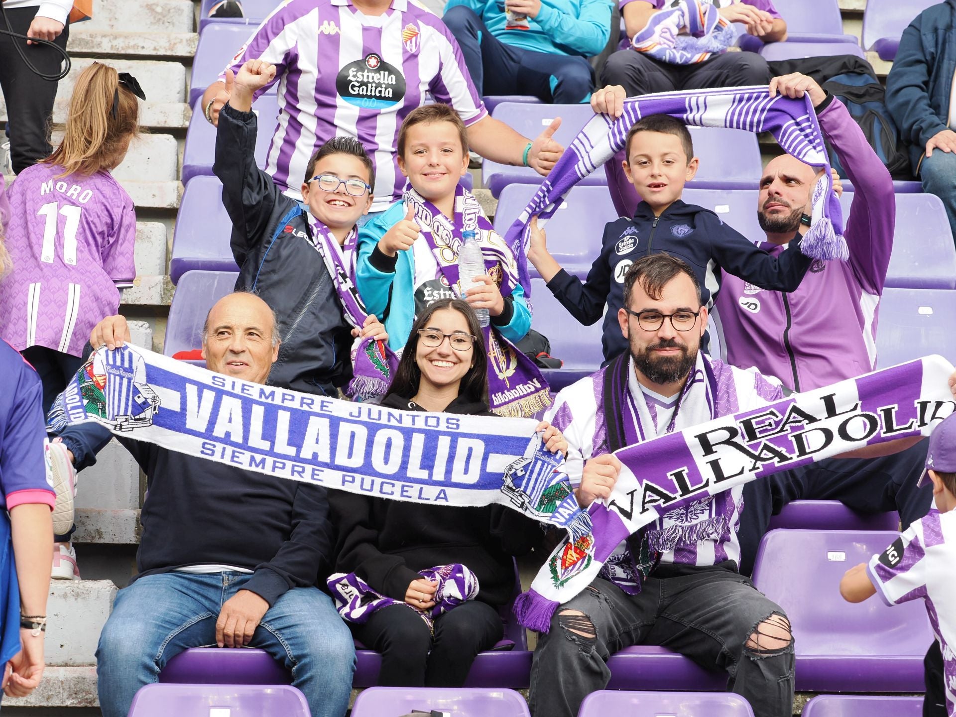 Búscate en la grada del Real Valladolid-Sporting de Gijón (4/4)