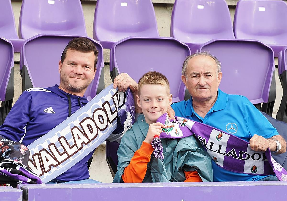 Búscate en la grada del Real Valladolid-Sporting de Gijón (3/4)