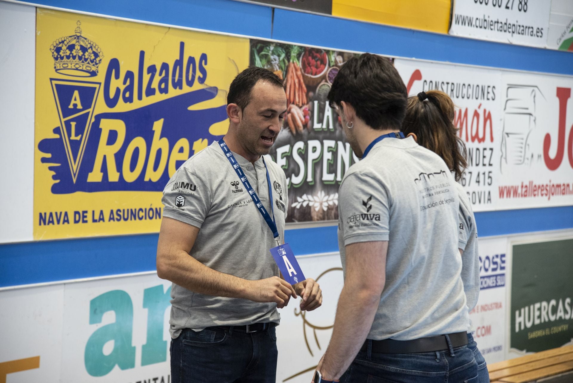 La derrota del Balonmano Nava, en imágenes