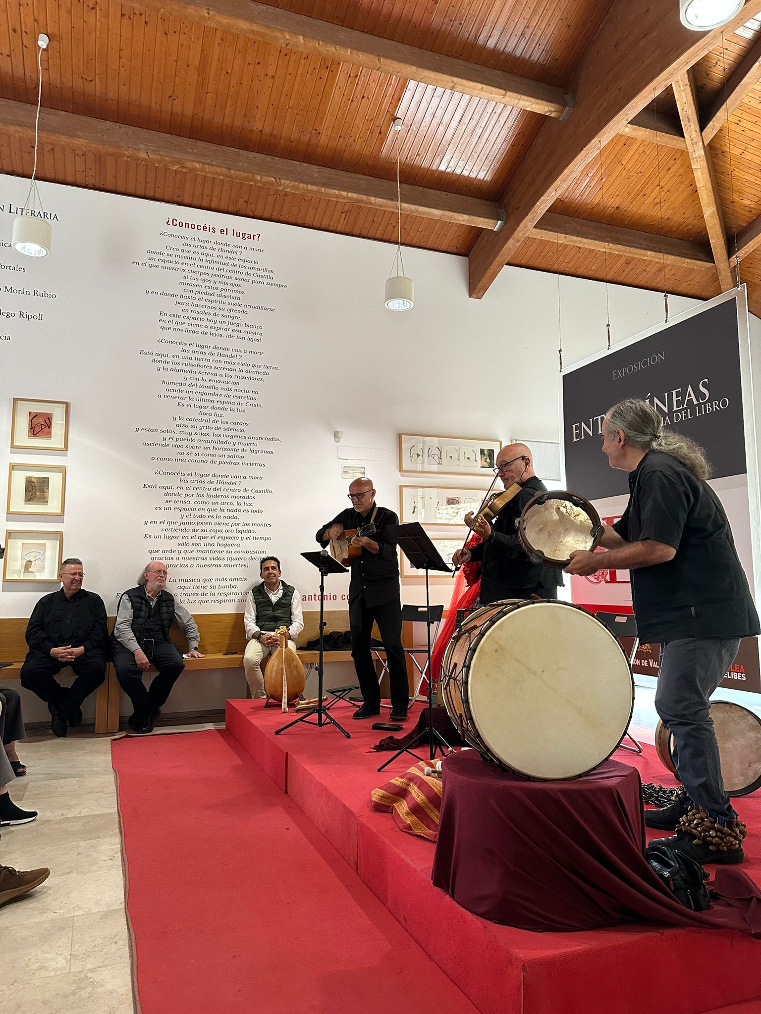 Urueña rinde homenaje al libro y a la cultura en un ambiente festivo