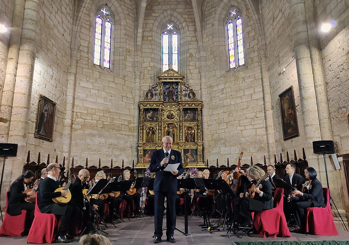 Astudillo vibra con un nuevo ciclo de música de plectro