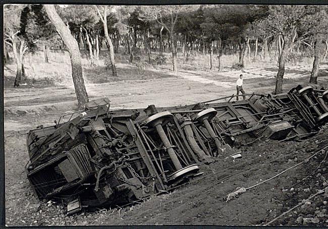 Descarrilamiento de un tren entre las estaciones de Pinar de Antequera y Viana en 1965
