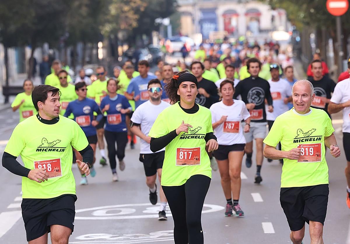 Un grupo de corredores durante la carrera del pasado año.
