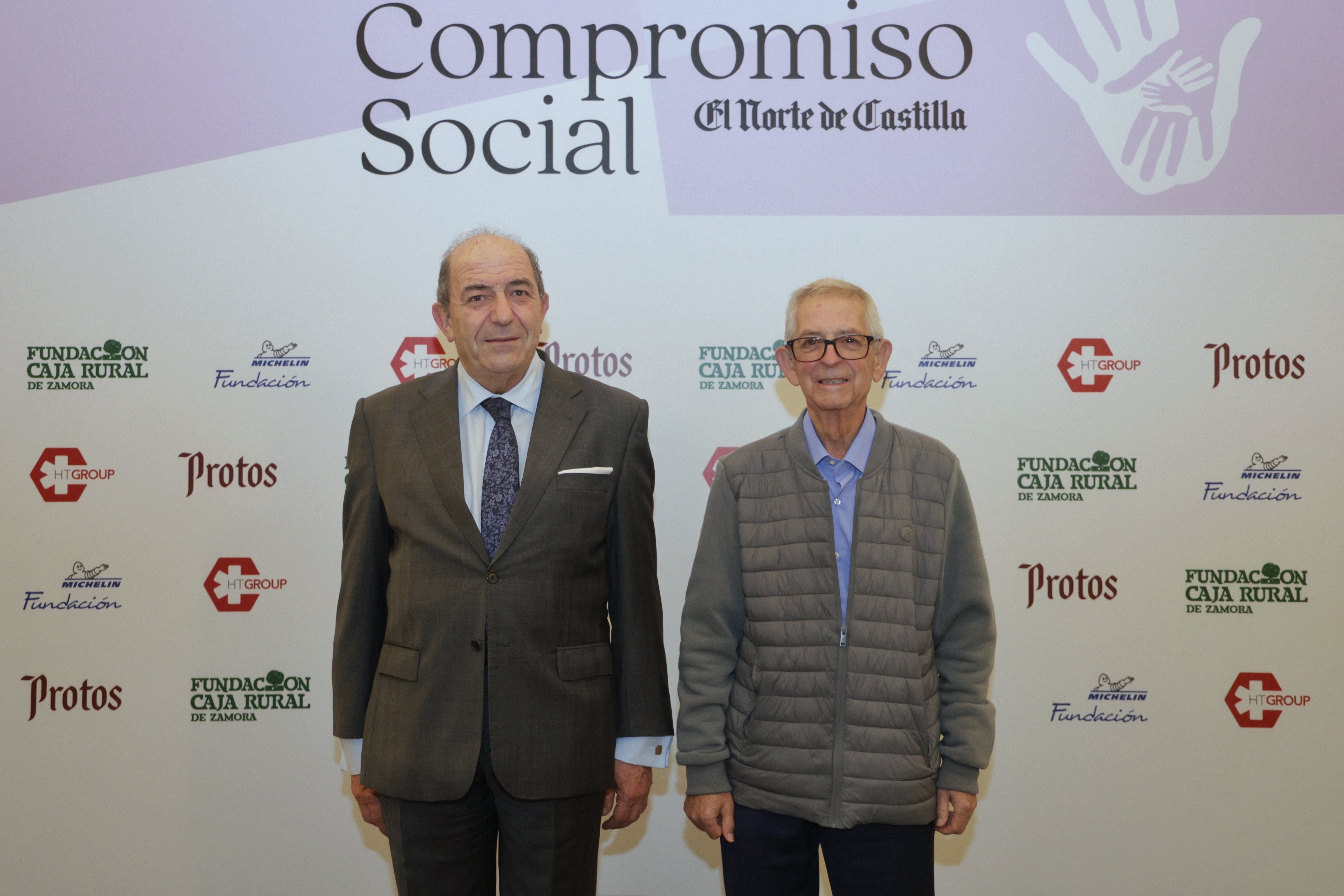 Emilio Martínez y Armando Reinoso, de AECC.