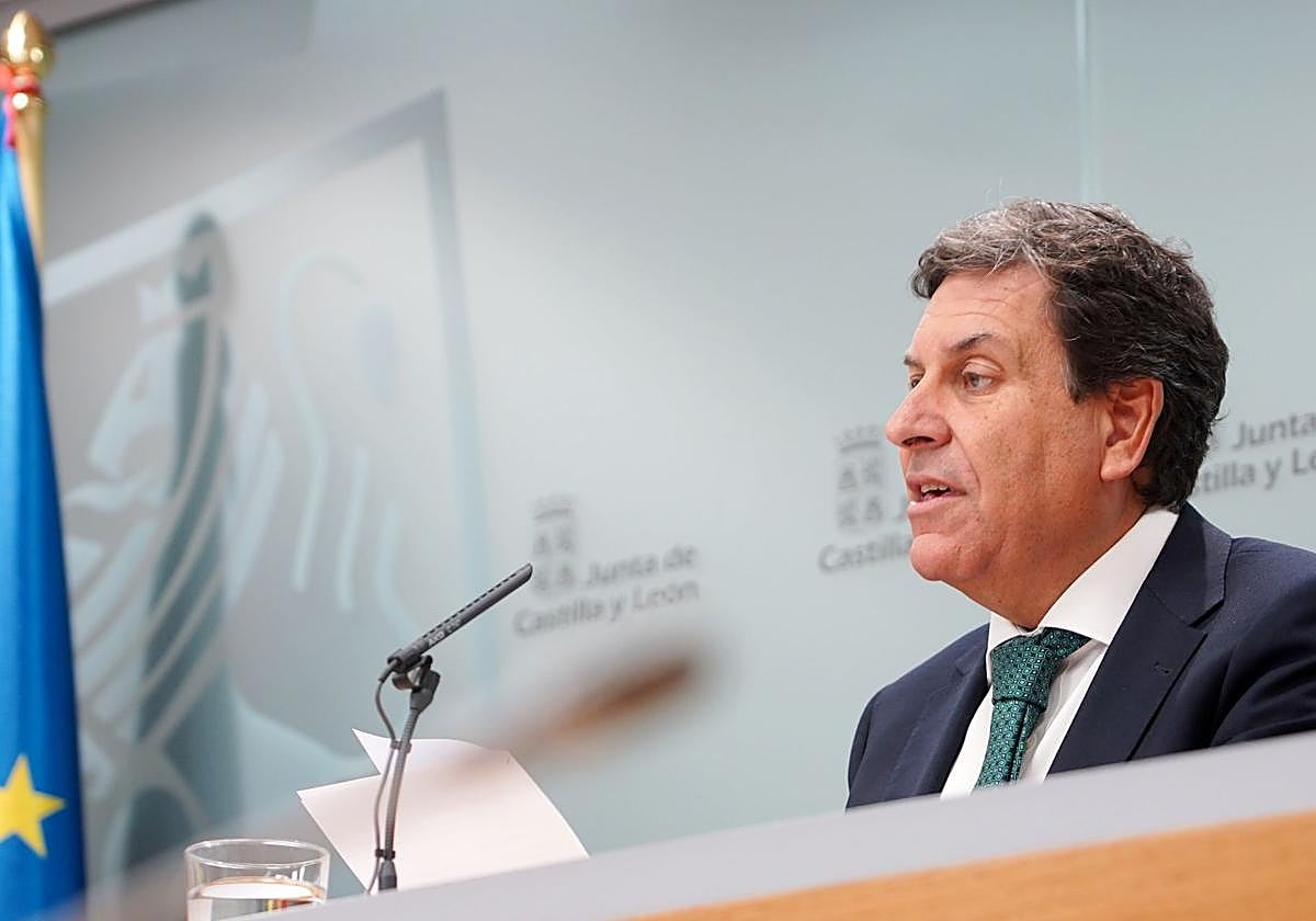 El portavoz de la Junta, Carlos Fernández Carriedo, hace unos días en una rueda de prensa.