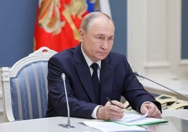 Putin, ayher en el Kremlin durante una videoconferencia.
