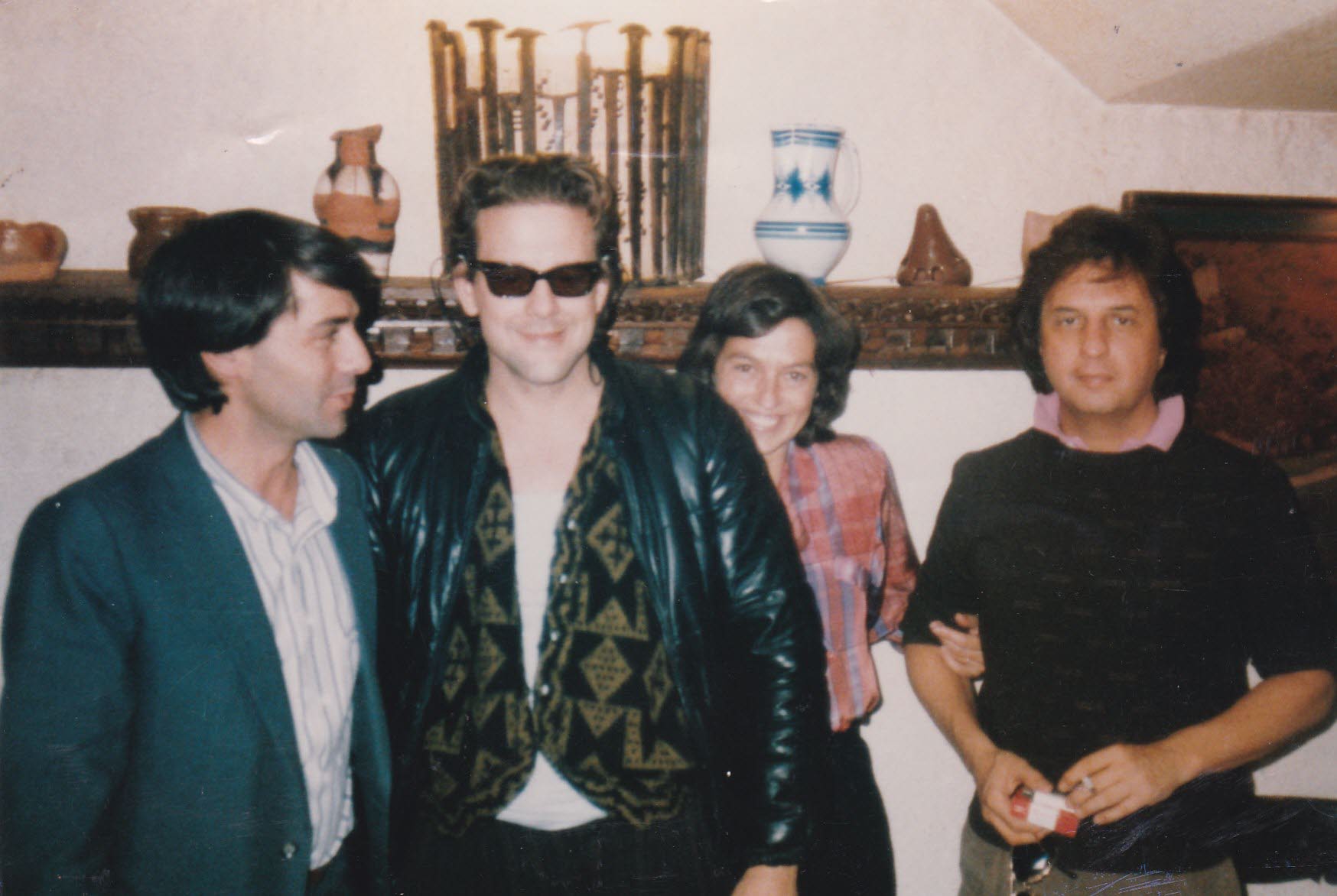 Paco Heras (i) junto a Mickey Rourke, Nancy Garceau y Michael Cimino que presentaron 'Manhattan Sur' en la seminci de 1984.