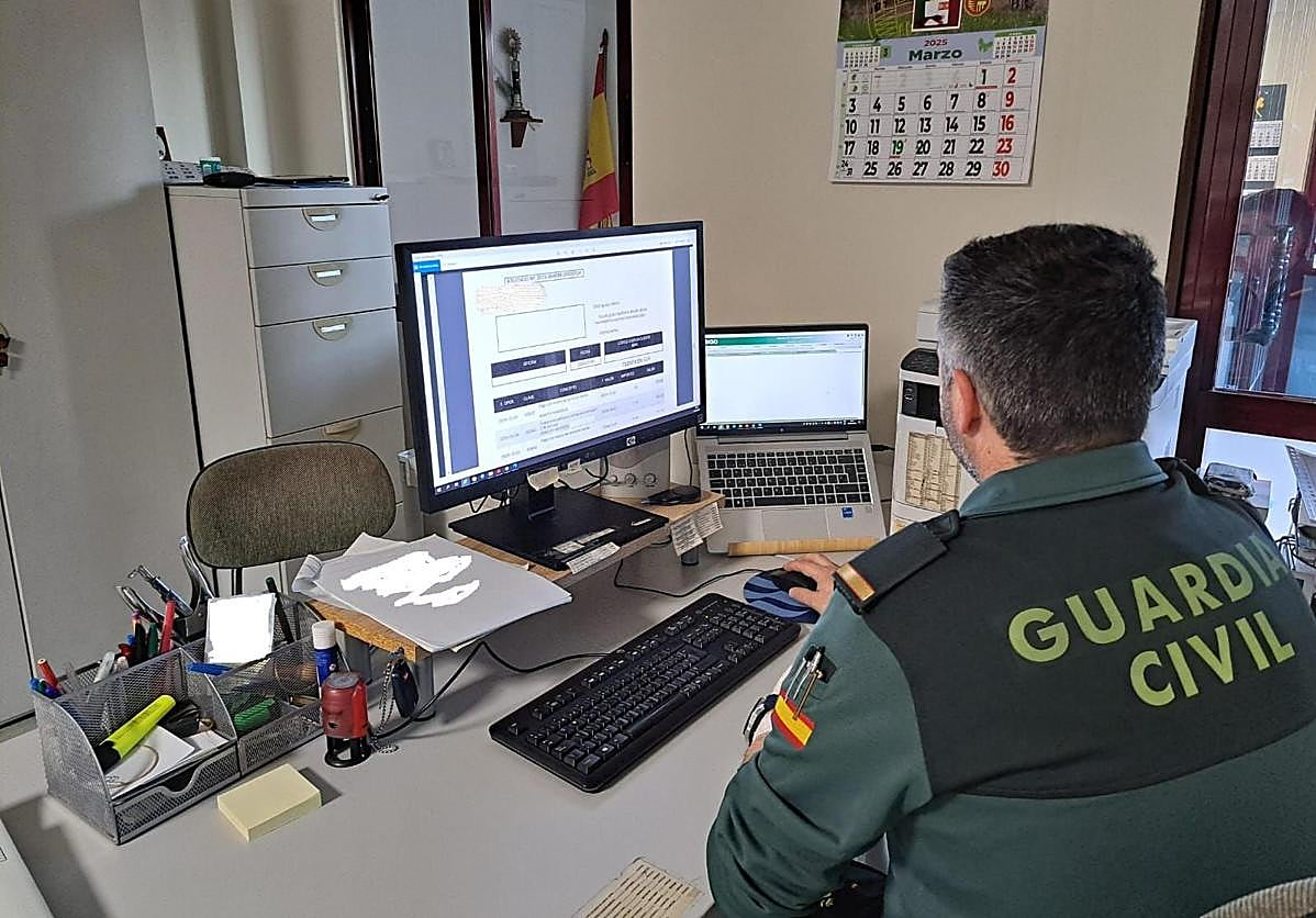 Un agente de la Guardia Civil.