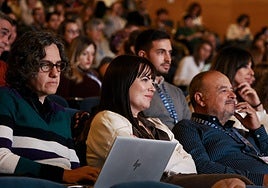 Asistentes al simposio nacional de vacunología, con el auditorio de la Feria de Valladolid lleno en las exposiciones.