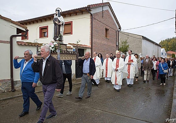 Lobera conmemora el centenario de la devoción a Santa Teresa de Jesús