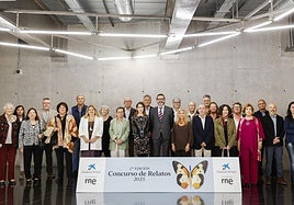 Finalistas del certamen y promotores de la iniciativa.