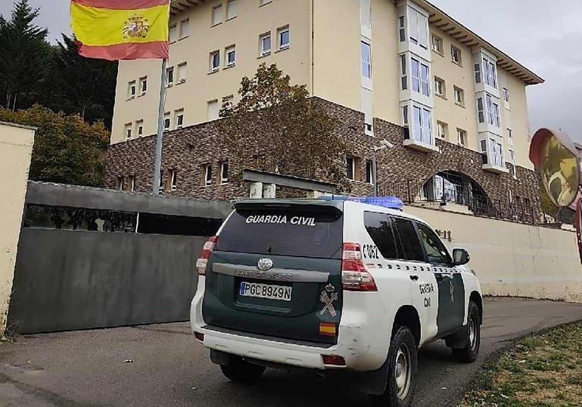 Un vehículo de la Guardia Civil en Palencia.