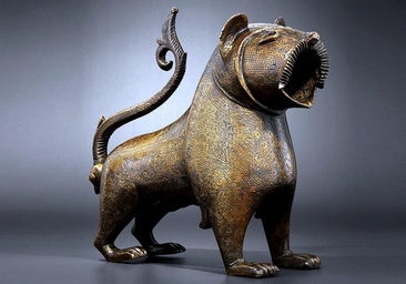 Exigen mayor protección del León de Bronce de Monzón del Louvre