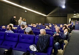 Parte del público que acudió a los cines Broadway para ver el documental 'Director's Diary'