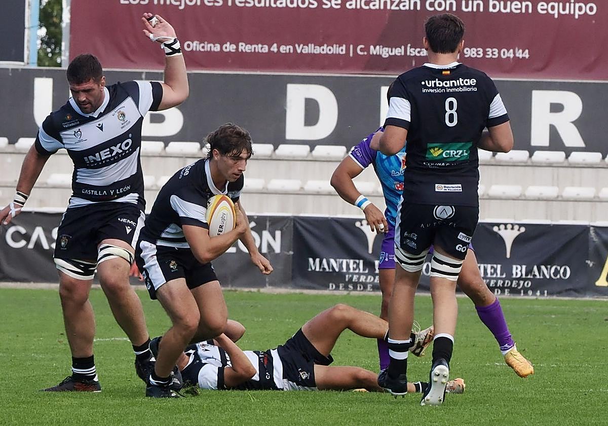 Victoria sufrida y sudada de El Salvador en el Ramón Urtubi