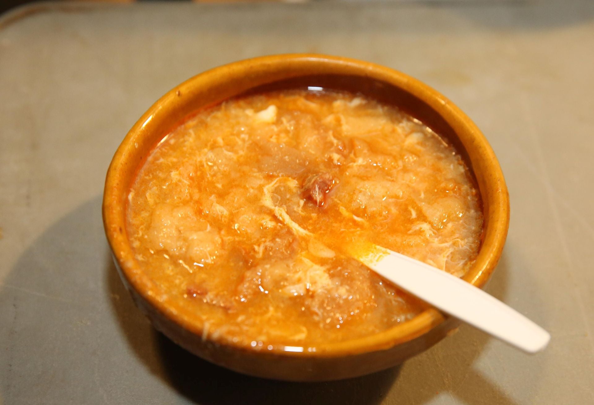 El prodigioso Paso de la Hoja y las sopas del santo, en imágenes