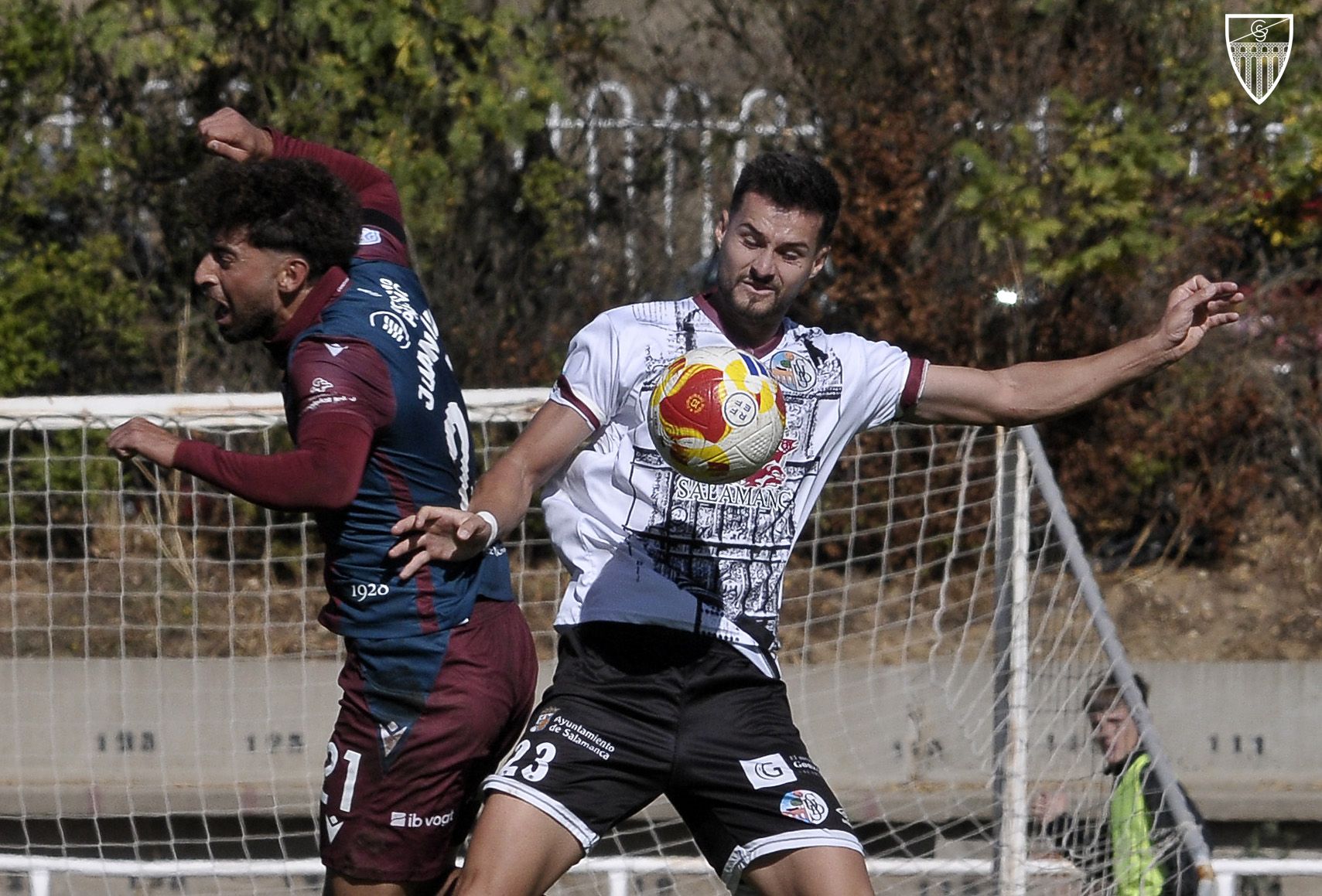 Fotos de la victoria de la Segoviana en Salamanca