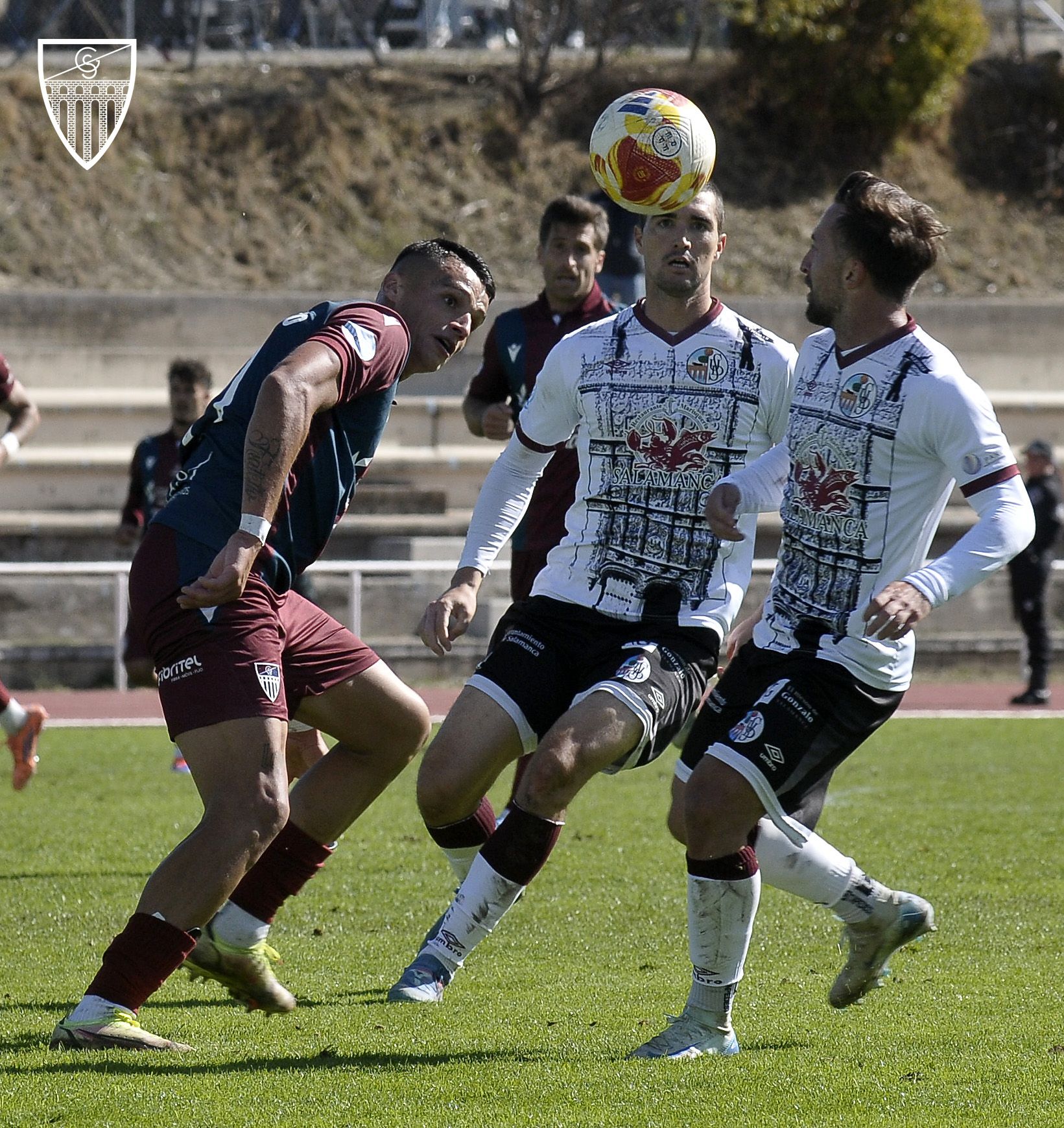 Fotos de la victoria de la Segoviana en Salamanca