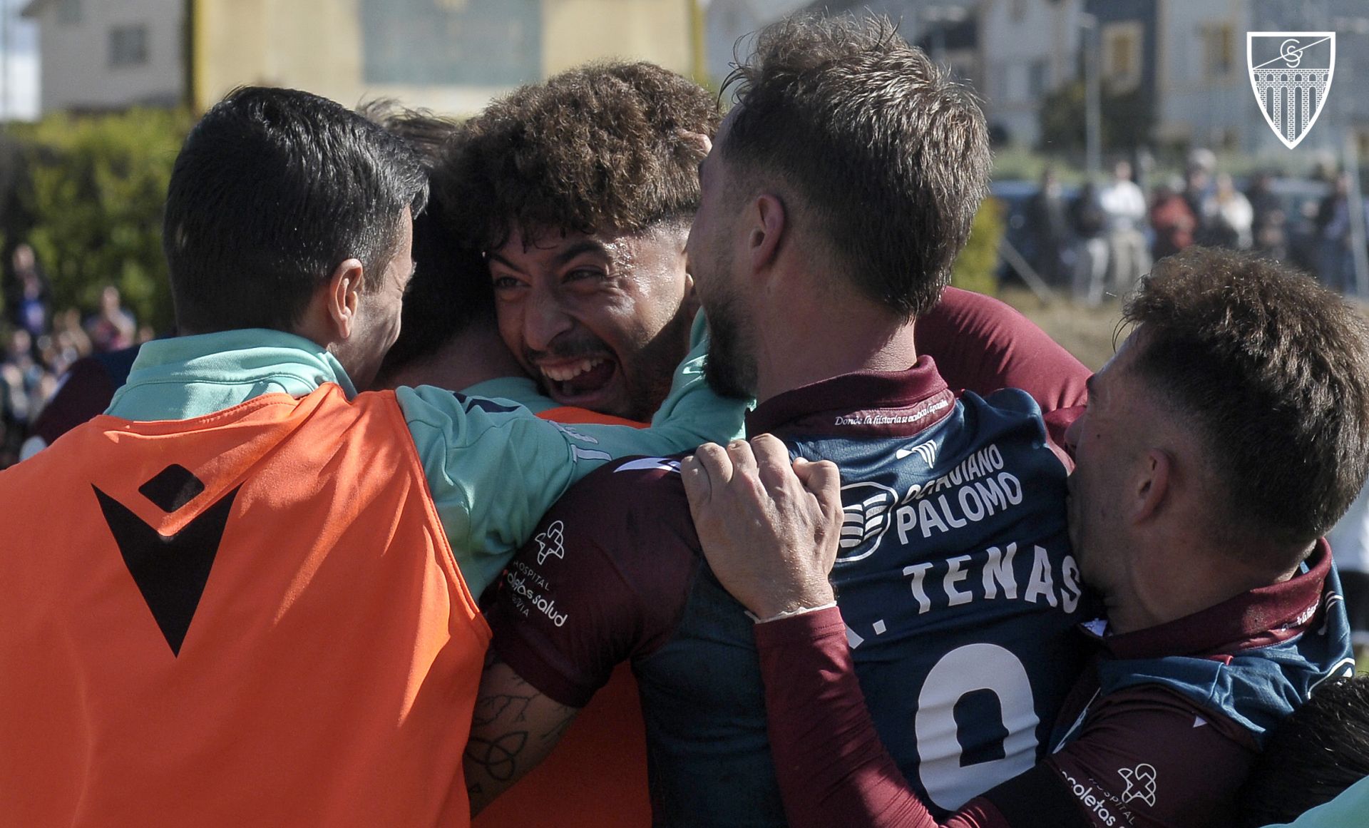 Fotos de la victoria de la Segoviana en Salamanca